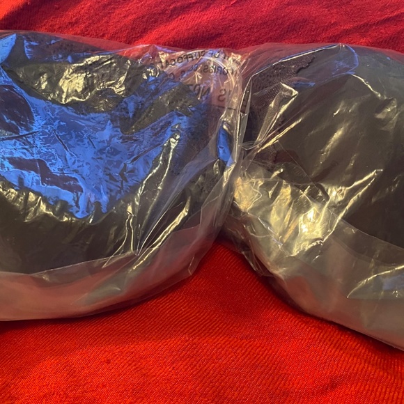 NWT Natori Refined Full Underwire T-Shirt Bra Style 36D Gunmetal color - Picture 2 of 3